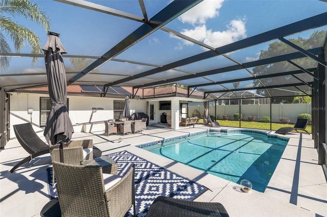 800 CRESTVIEW CIRCLE N, Wildwood, FL 34785