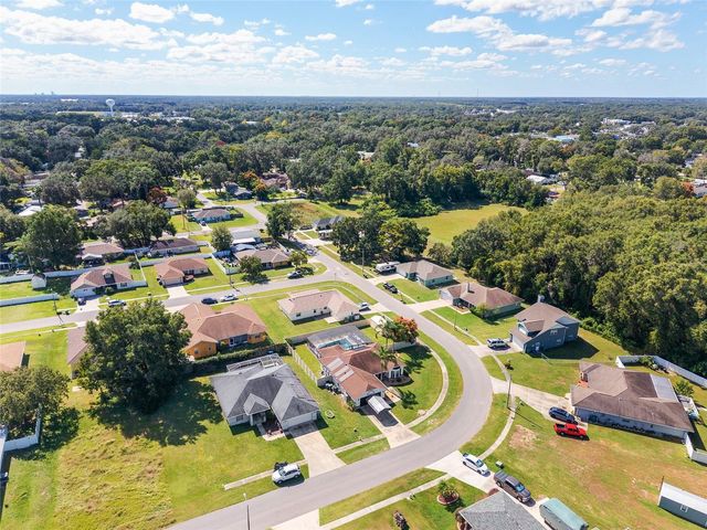 800 CRESTVIEW CIRCLE N, Wildwood, FL 34785