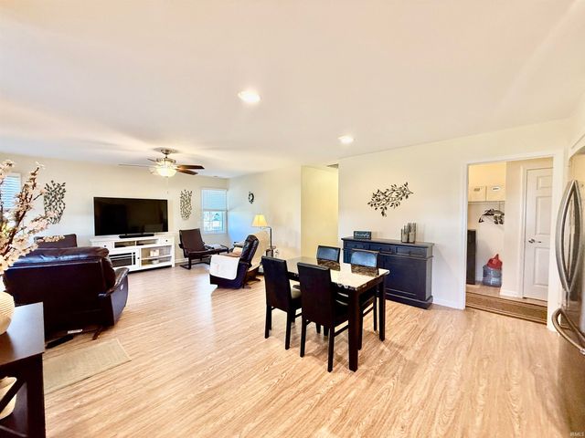 13638 Leo Road, Leo, IN 46765