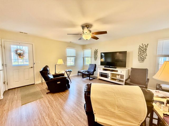 13638 Leo Road, Leo, IN 46765