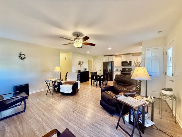 13638 Leo Road, Leo, IN 46765