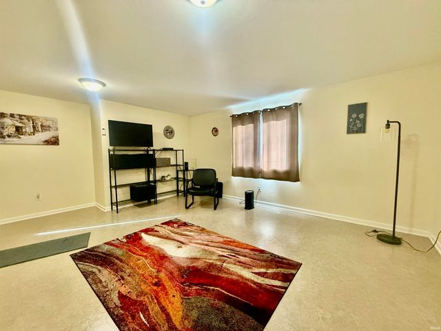 13638 Leo Road, Leo, IN 46765