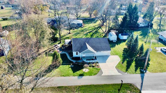 13638 Leo Road, Leo, IN 46765