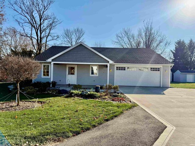 13638 Leo Road, Leo, IN 46765