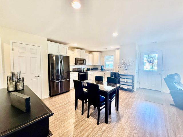 13638 Leo Road, Leo, IN 46765