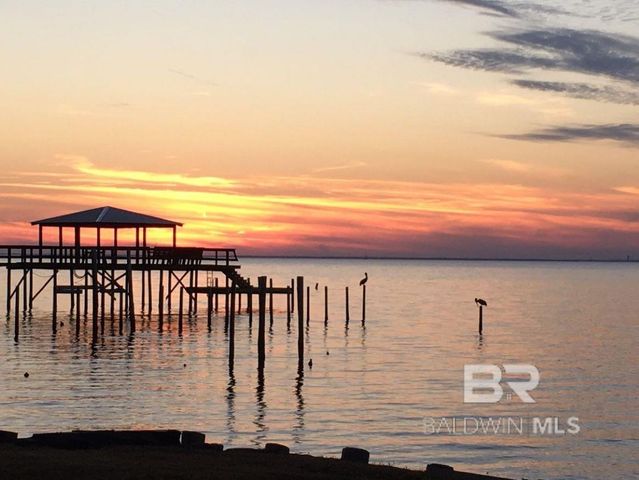 10421 Winning Colors Trail, Daphne, AL 36526