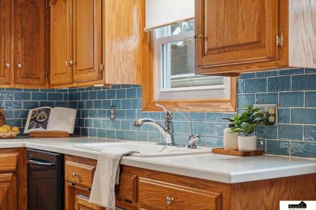 1605 Van Dorn Street, Lincoln, NE 68502