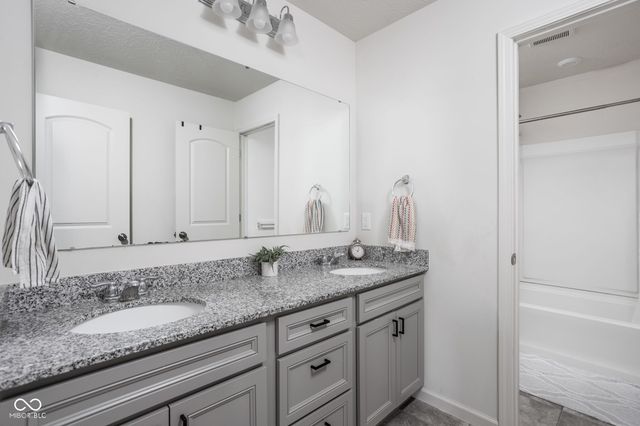 7222 Oak Trace Lane, Brownsburg, IN 46112