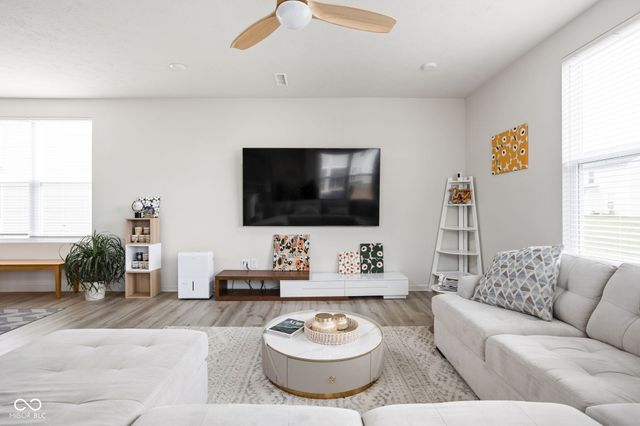 7222 Oak Trace Lane, Brownsburg, IN 46112