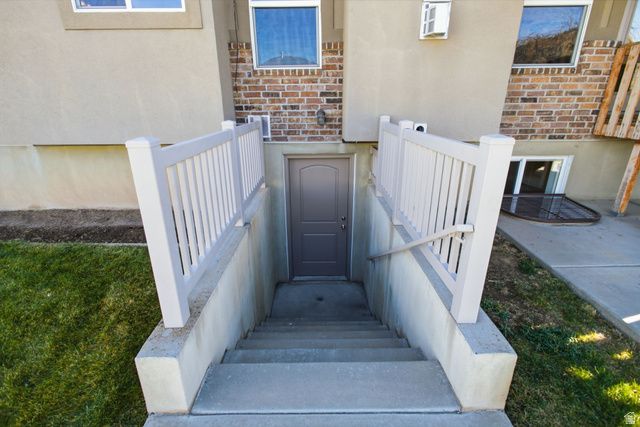 1242 S 1700 W, Syracuse, UT 84075