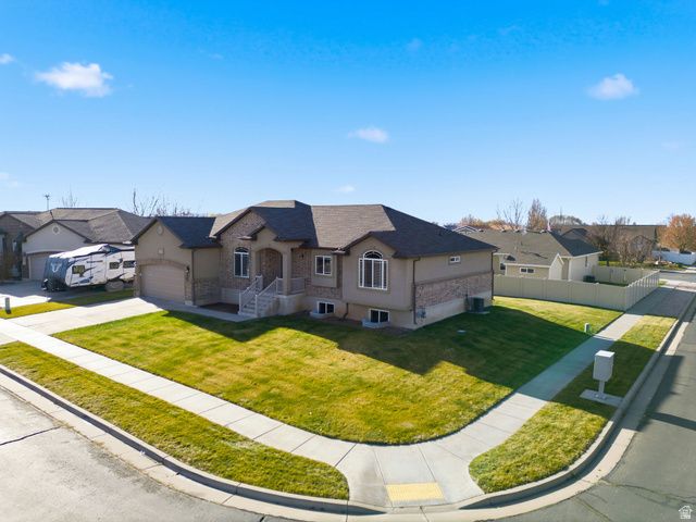 1242 S 1700 W, Syracuse, UT 84075