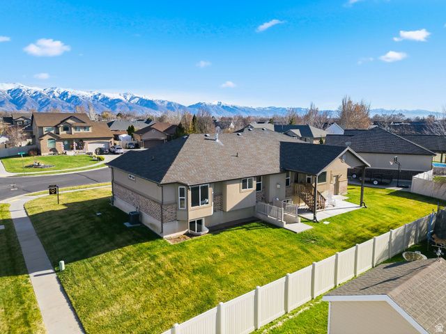 1242 S 1700 W, Syracuse, UT 84075