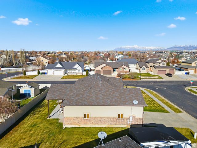 1242 S 1700 W, Syracuse, UT 84075