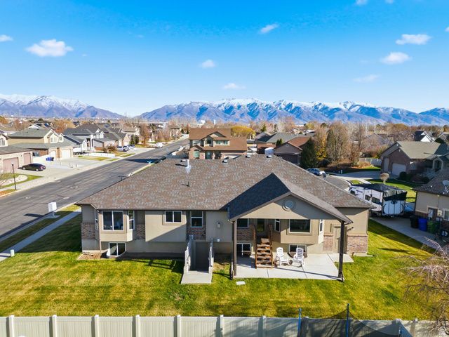 1242 S 1700 W, Syracuse, UT 84075