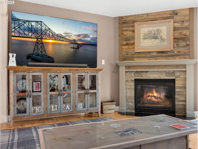 35134 HELLIGSO Ln, Astoria, OR 97103