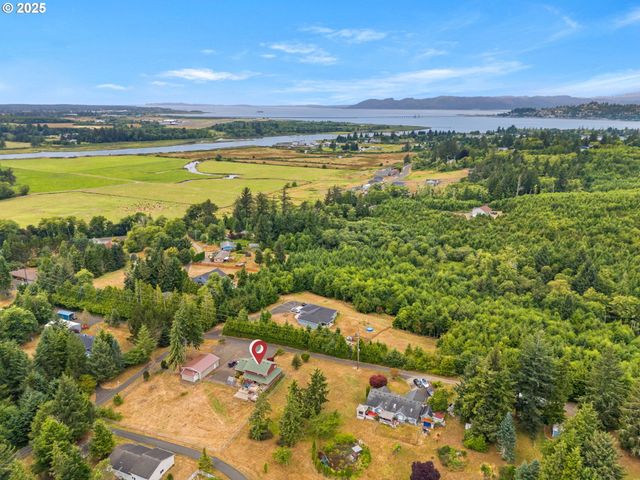 35134 HELLIGSO Ln, Astoria, OR 97103