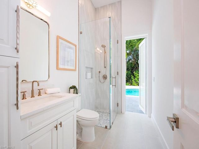 2363 Crayton RD, Naples, FL 34103