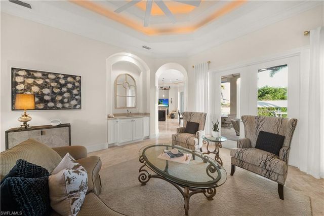 494 Seabee AVE, Naples, FL 34108