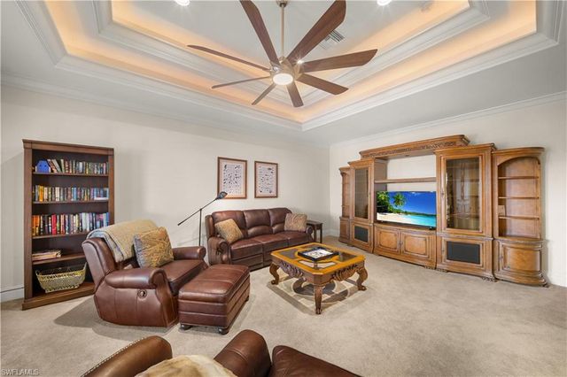 494 Seabee AVE, Naples, FL 34108