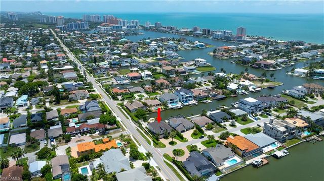 494 Seabee AVE, Naples, FL 34108