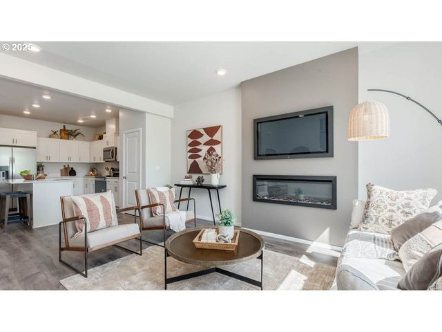 3421 Sw Thomas Ave, Gresham, OR 97080