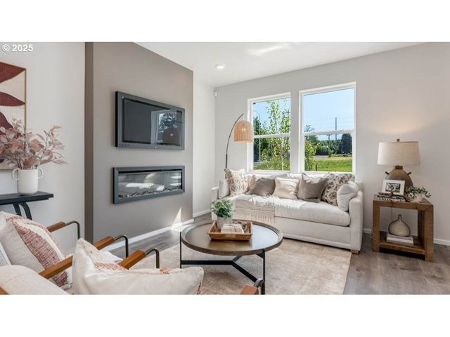 3421 Sw Thomas Ave, Gresham, OR 97080