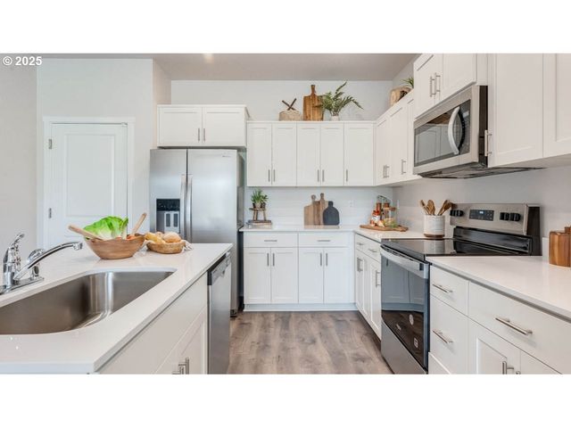 3421 Sw Thomas Ave, Gresham, OR 97080