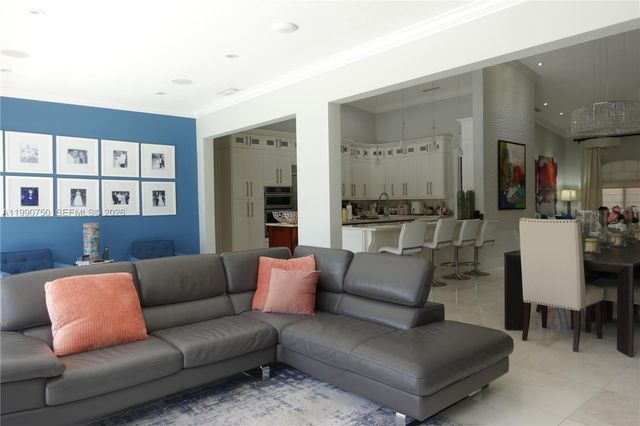 5200 SW 113th Ave, Davie, FL 33330