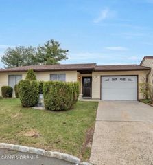 120B Ironwood Plaza, Monroe, NJ 08831
