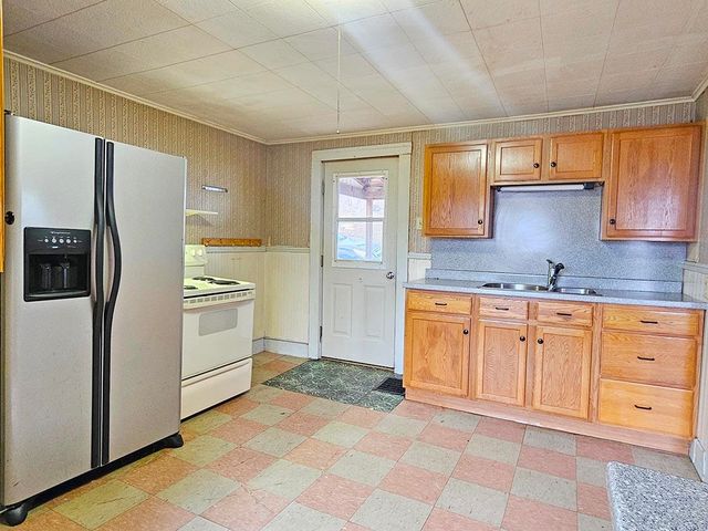 60 Powell Street, Richford, VT 05476