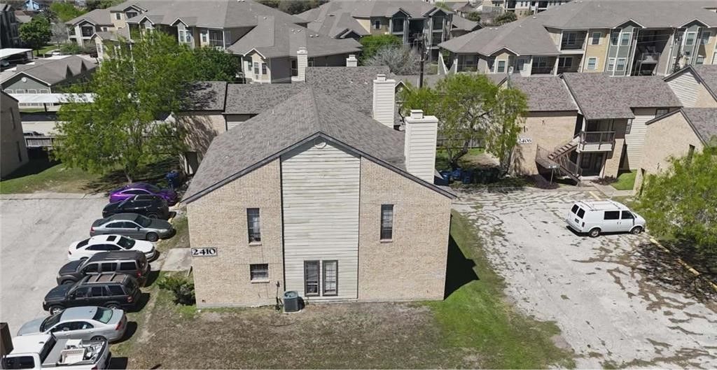 2410 Capitan Dr, Corpus Christi, TX 78414 — photo 2