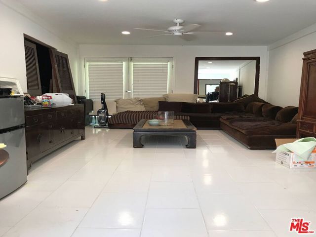 1215 Hilldale, Los Angeles, CA 90069