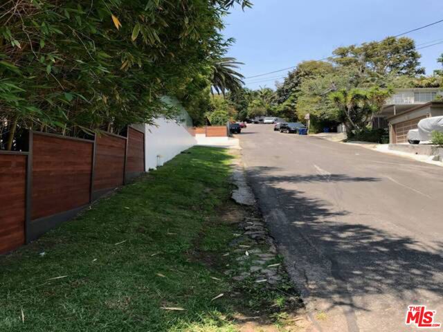 1215 Hilldale, Los Angeles, CA 90069