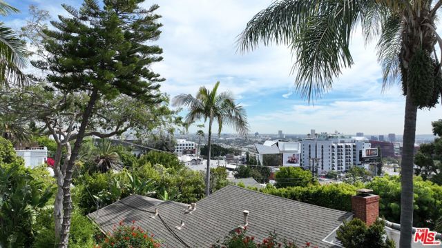 1215 Hilldale, Los Angeles, CA 90069