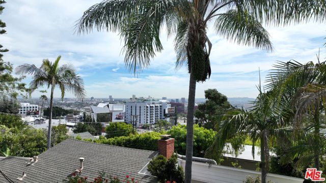 1215 Hilldale, Los Angeles, CA 90069