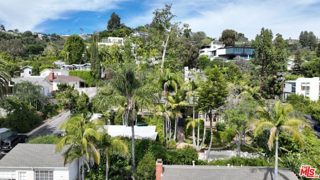 1215 Hilldale, Los Angeles, CA 90069