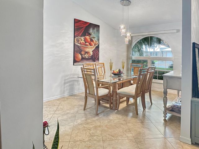 117 Hinchman Avenue, Sebastian, FL 32958