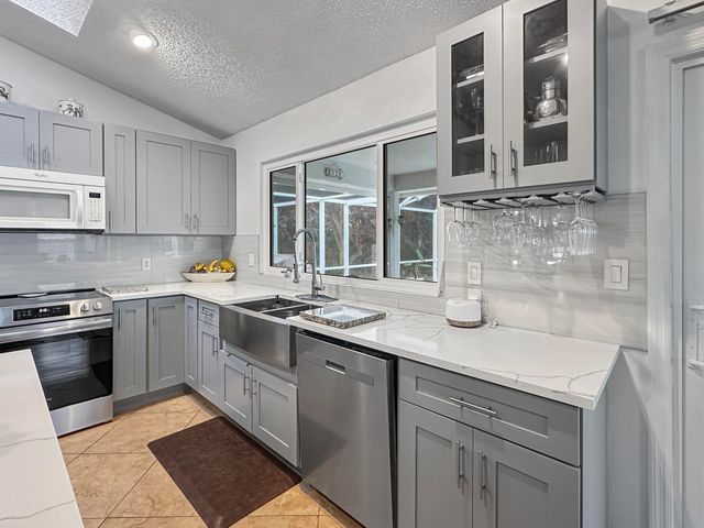 117 Hinchman Avenue, Sebastian, FL 32958