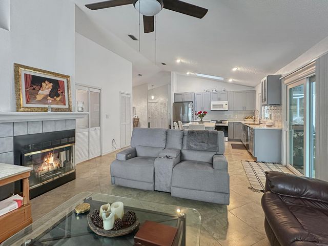 117 Hinchman Avenue, Sebastian, FL 32958