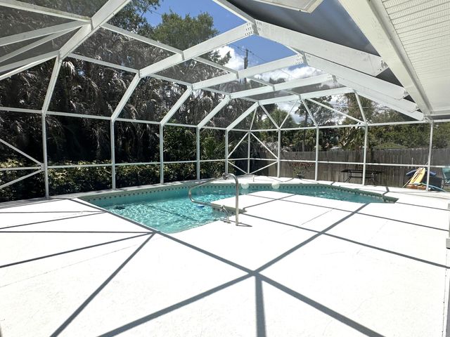 117 Hinchman Avenue, Sebastian, FL 32958