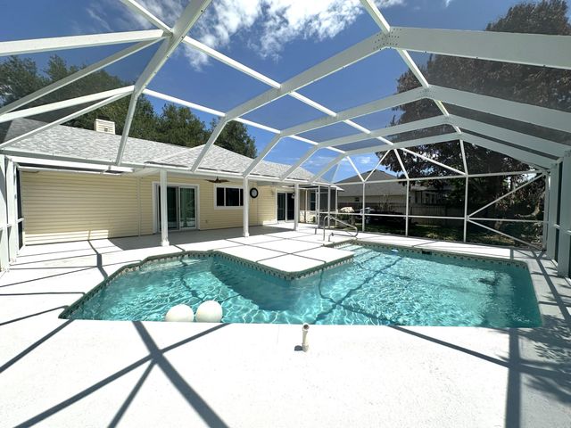 117 Hinchman Avenue, Sebastian, FL 32958