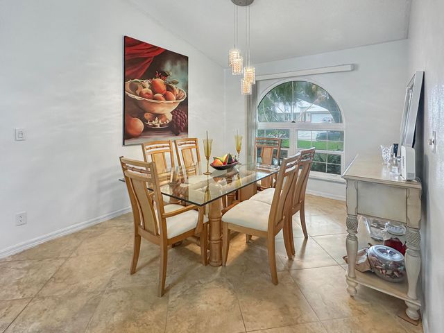 117 Hinchman Avenue, Sebastian, FL 32958