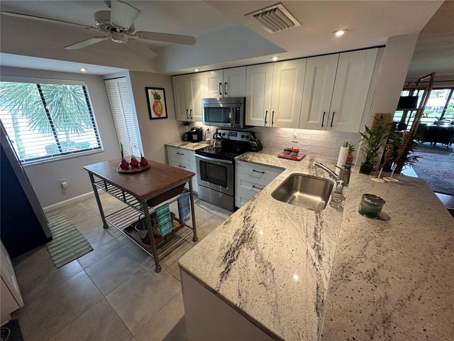 3500 EL CONQUISTADOR PARKWAY 344, Bradenton, FL 34210