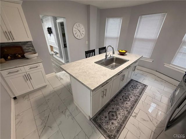 10 Grant Street, Utica, NY 13501