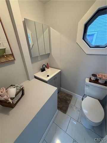 10 Grant Street, Utica, NY 13501