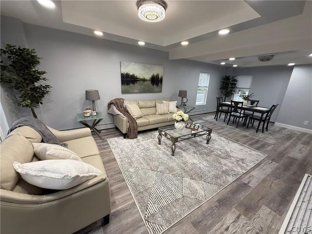 10 Grant Street, Utica, NY 13501