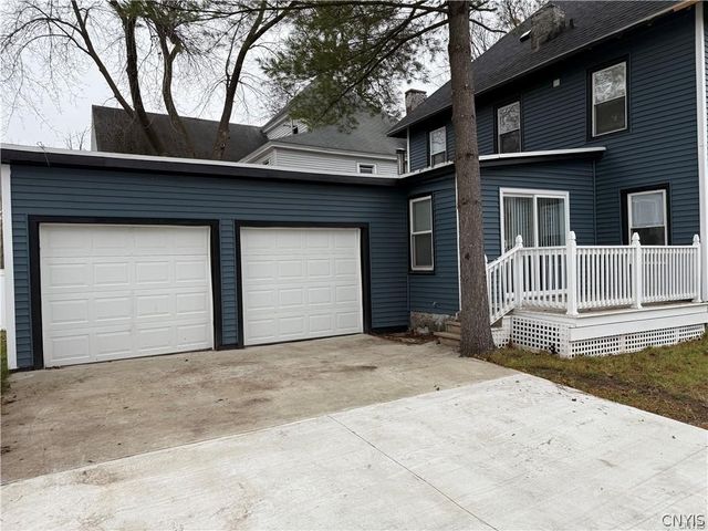 10 Grant Street, Utica, NY 13501