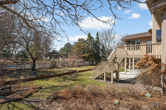 7628 Auto Club Circle, Bloomington, MN 55438