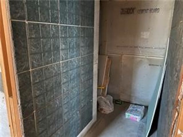 461 Grove St, Hermitage, PA 16148