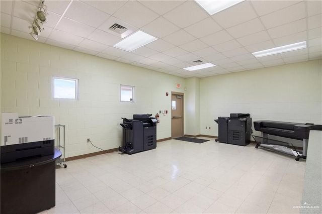 2000 E Expressway 83, Mercedes, TX 78570